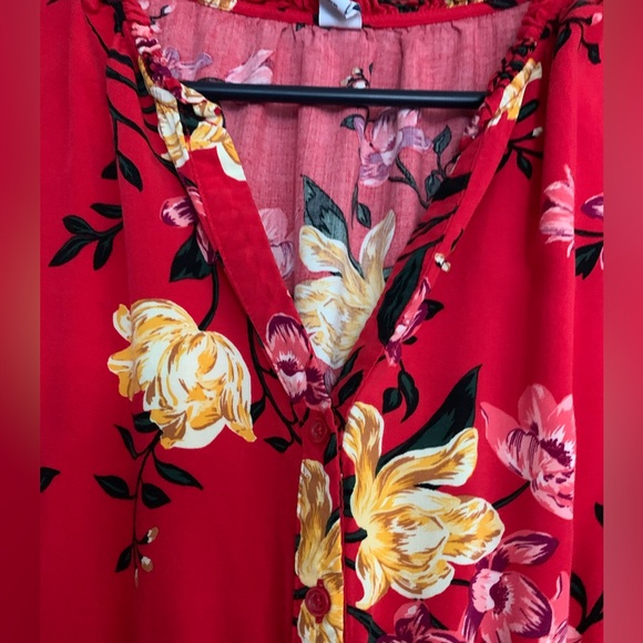 RED FLORAL OLD NAVY SZ LARGE  TRUMPET SLEEVE DRESS - Picture 3 of 12